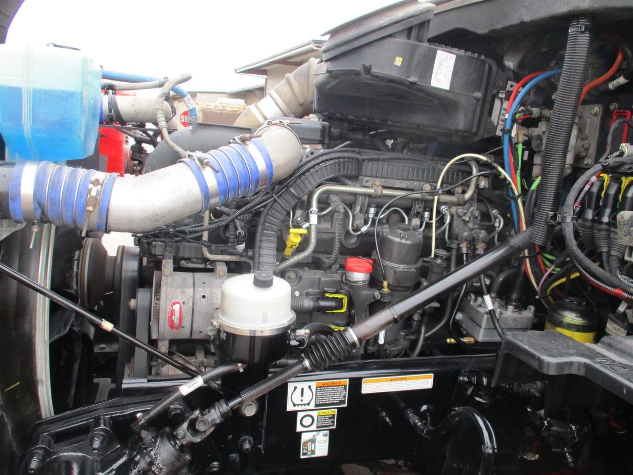 2020 Peterbilt 579 80" Ultraloft Fargo ND