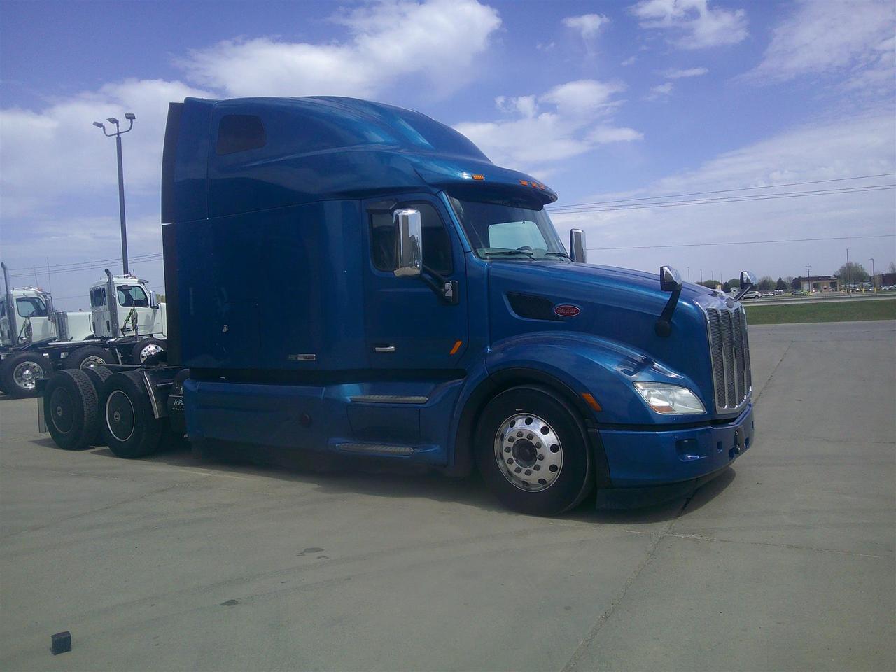 2020 Peterbilt 579 Sleeper
