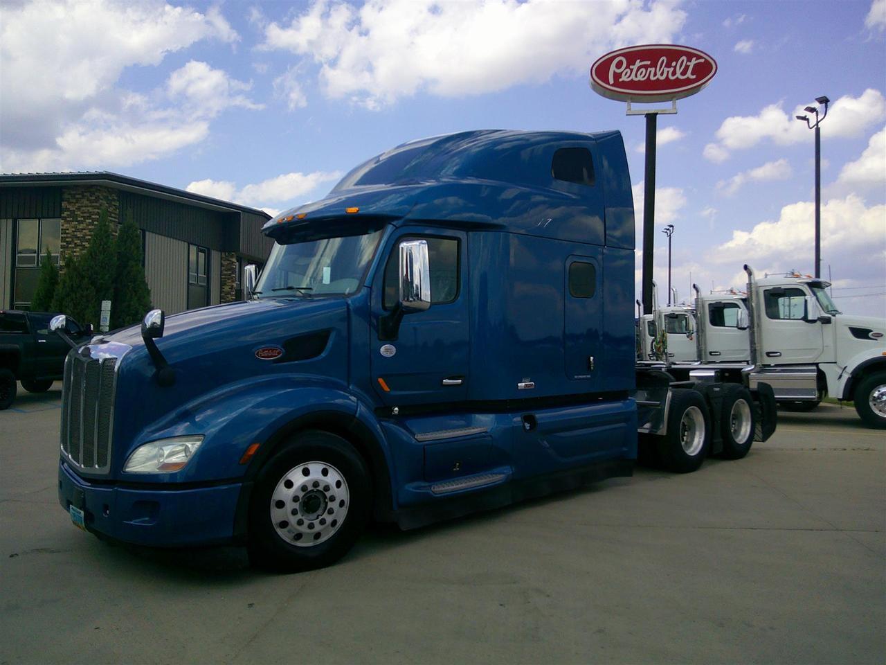 2020 Peterbilt 579 Sleeper