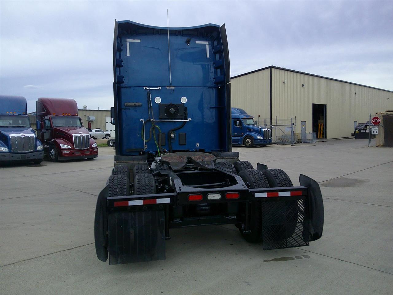 2020 Peterbilt 579 in South St. Paul, MN — photo 6