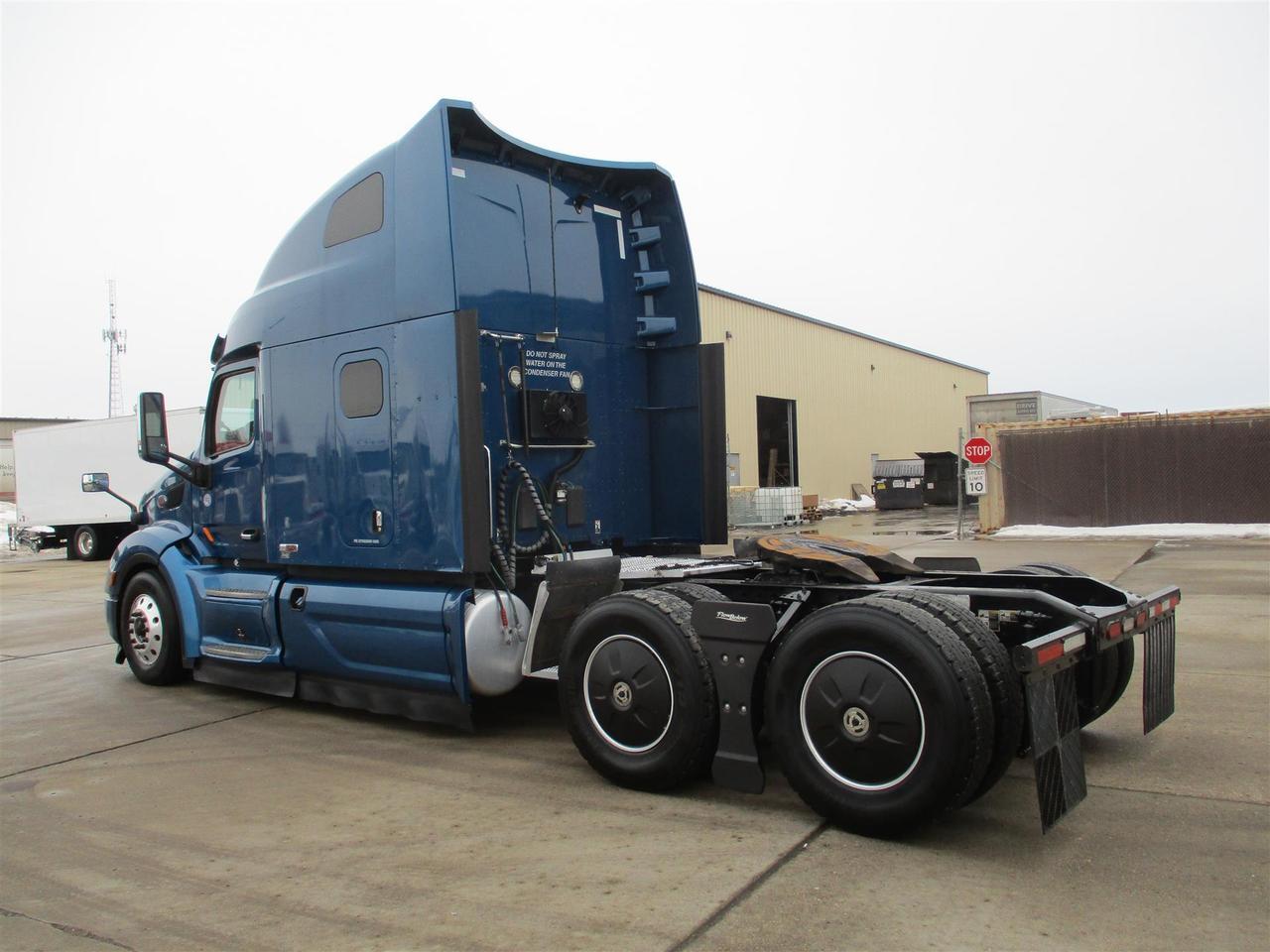 2020 Peterbilt 579 80" Ultraloft South St. Paul MN