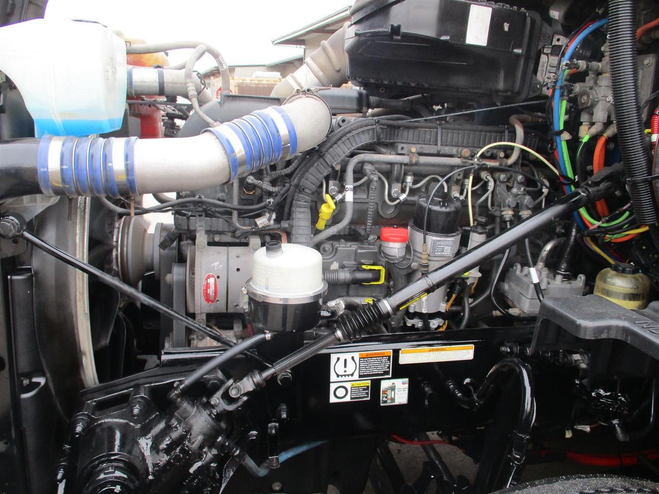 2020 Peterbilt 579 80" Ultraloft South St. Paul MN