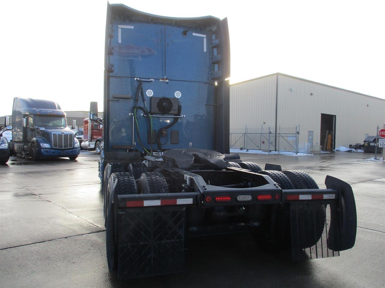 2020 Peterbilt 579 80" Ultraloft South St. Paul MN