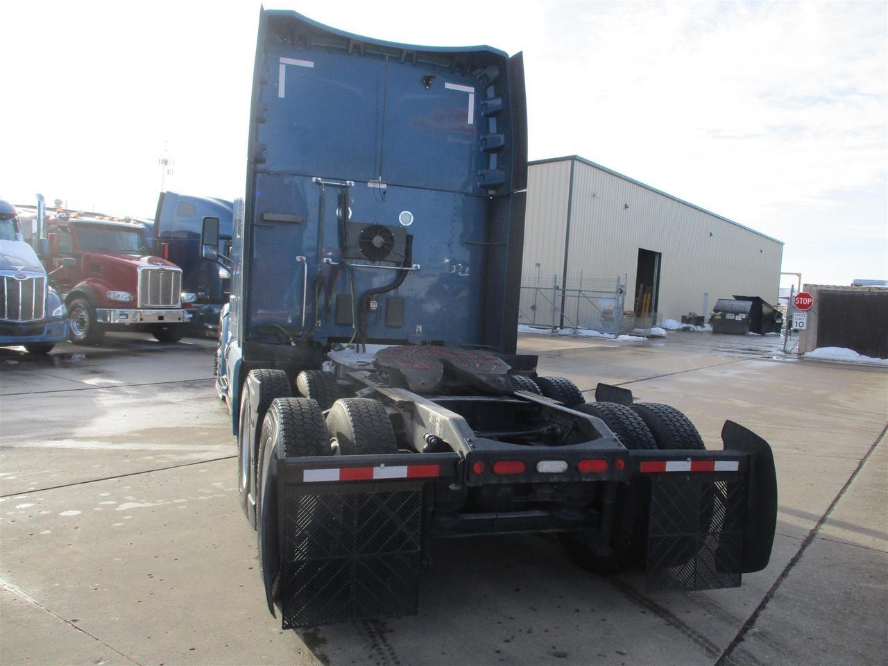 2020 Peterbilt 579 80" Ultraloft South St. Paul MN