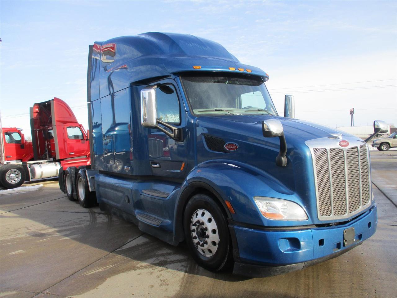 2020 Peterbilt 579 80" Ultraloft South St. Paul MN