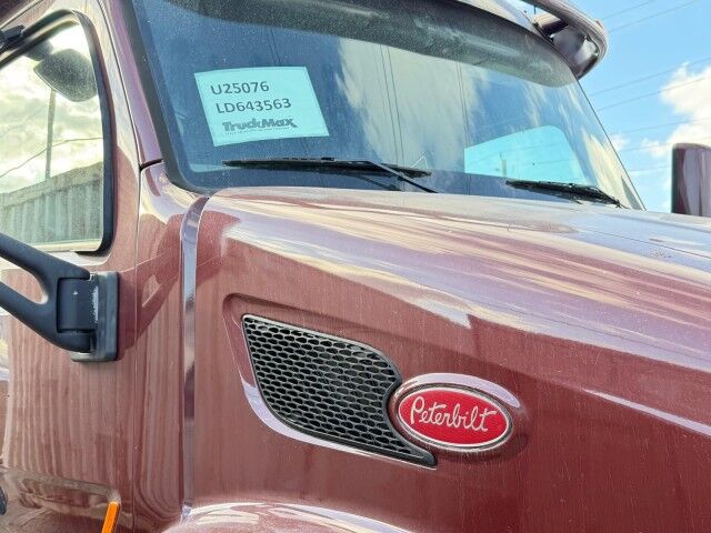 2020 Peterbilt 579 High Roof Sleeper Cab Tractor Trailer Truck