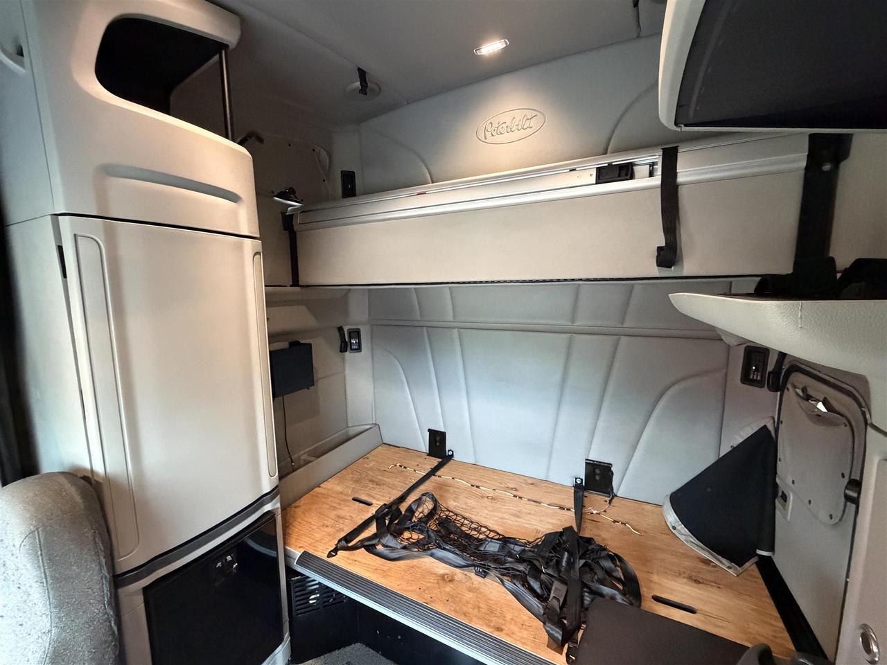 2020 Peterbilt 579 Ultraloft Eau Claire WI