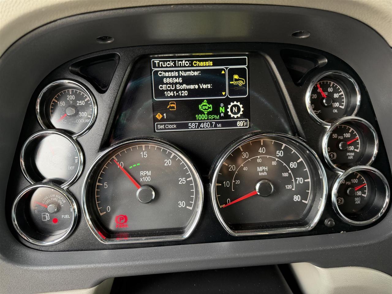 2020 Peterbilt 579 Ultraloft Eau Claire WI
