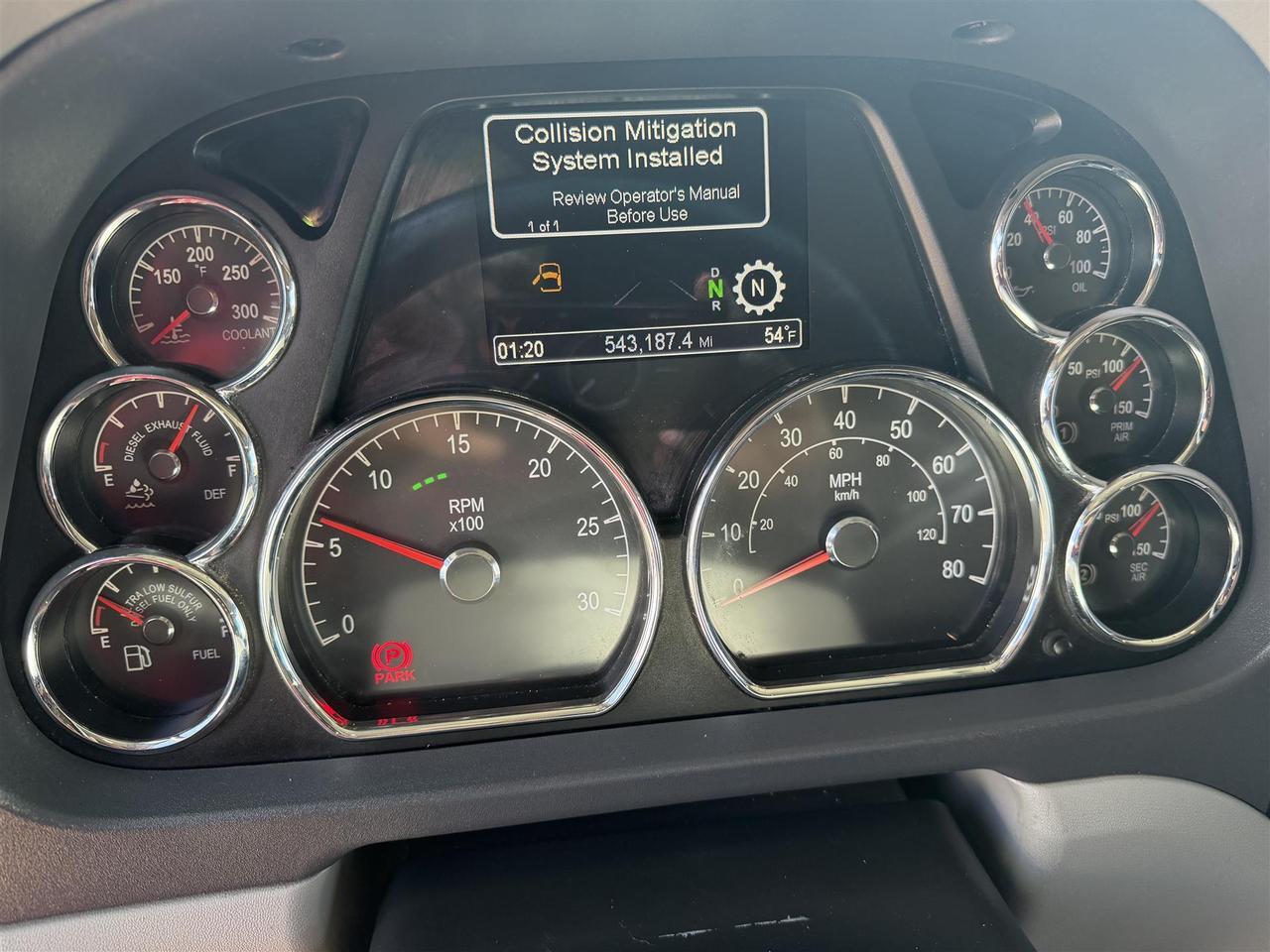2020 Peterbilt 579 Ultraloft Eau Claire WI