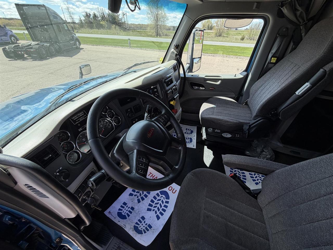 2020 Peterbilt 579 in Eau Claire, WI — photo 8