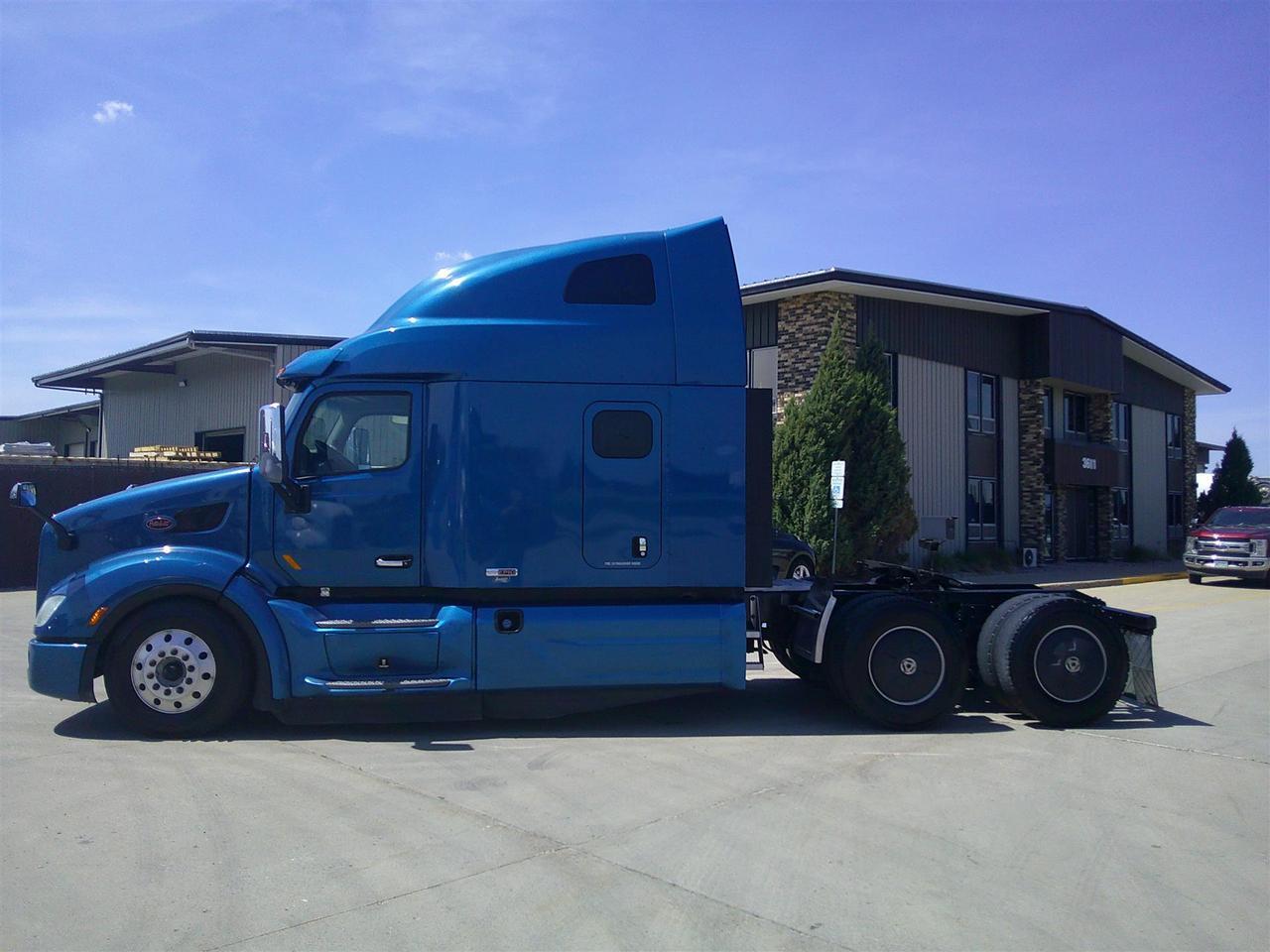 2020 Peterbilt 579 Ultraloft Eau Claire WI