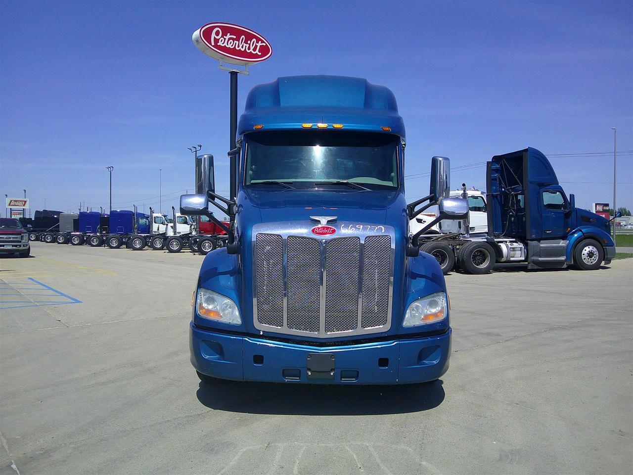2020 Peterbilt 579 Sleeper