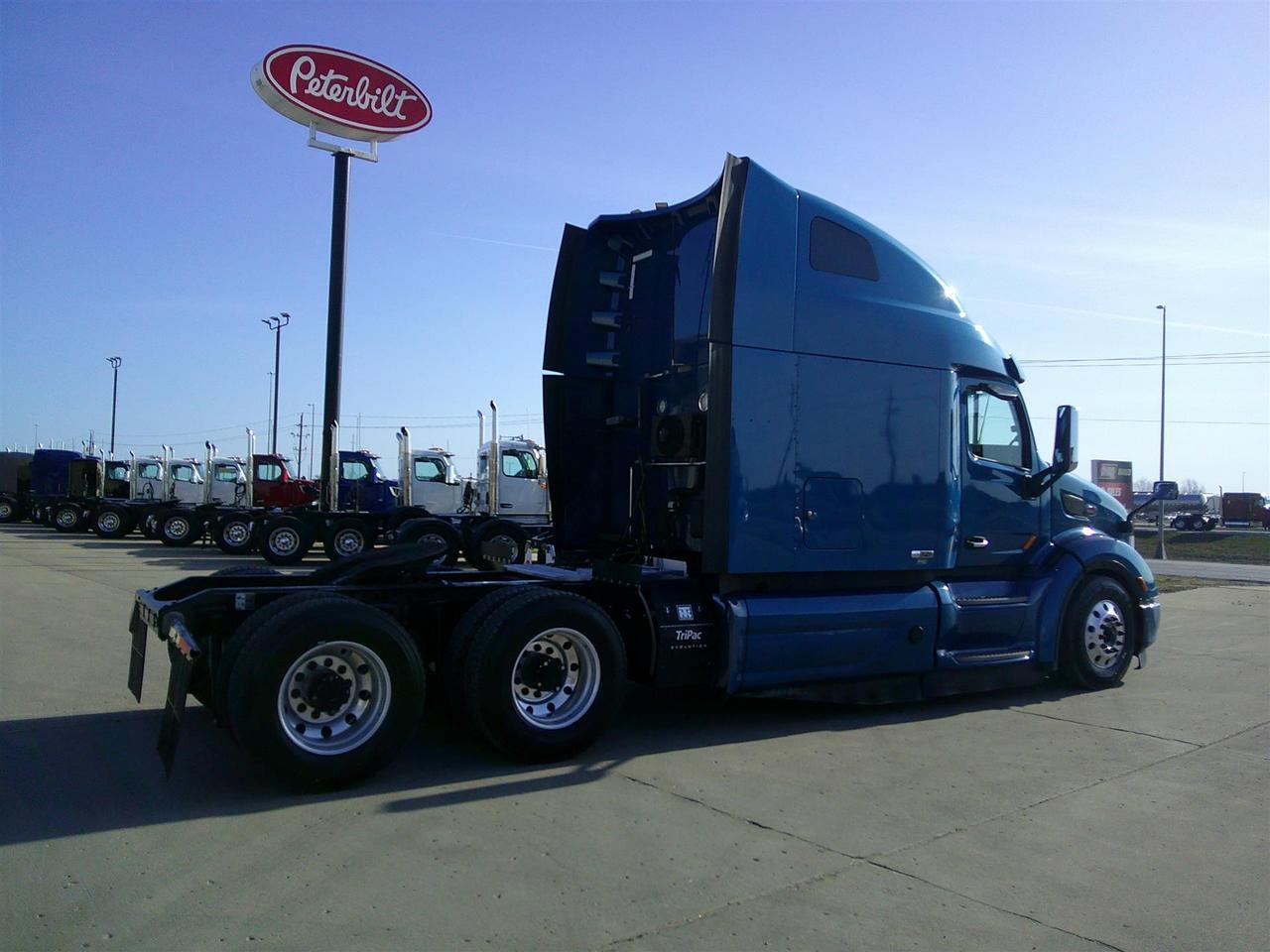 2020 Peterbilt 579 Ultraloft Eau Claire WI