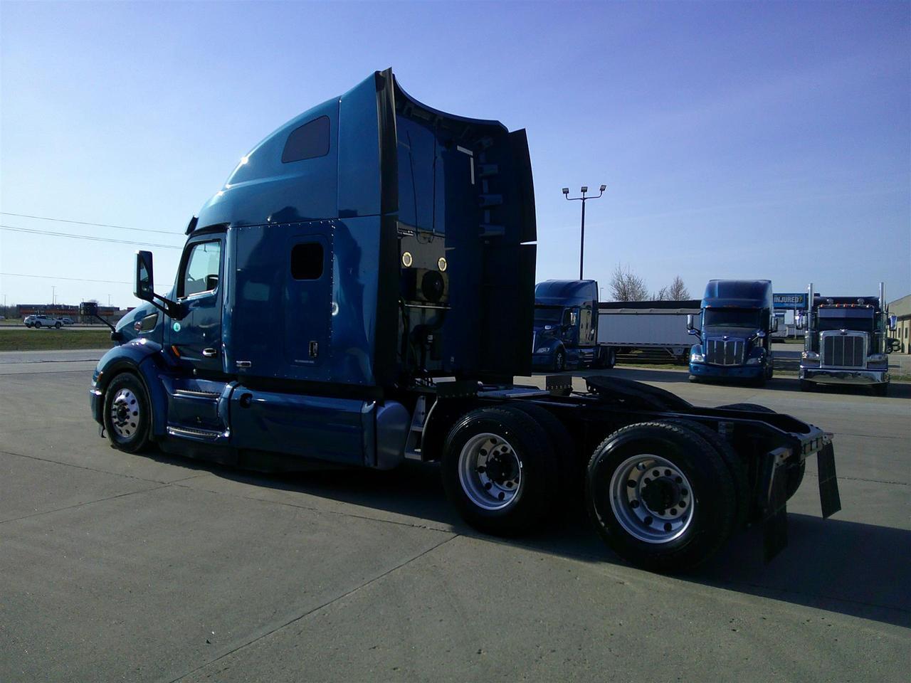 2020 Peterbilt 579 Ultraloft Eau Claire WI
