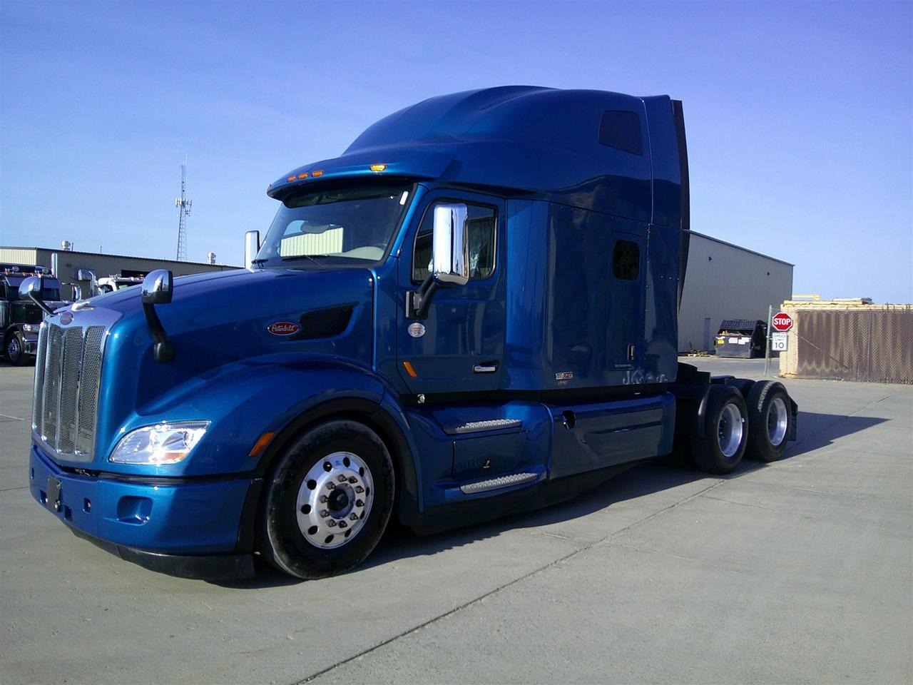 2020 Peterbilt 579 Sleeper
