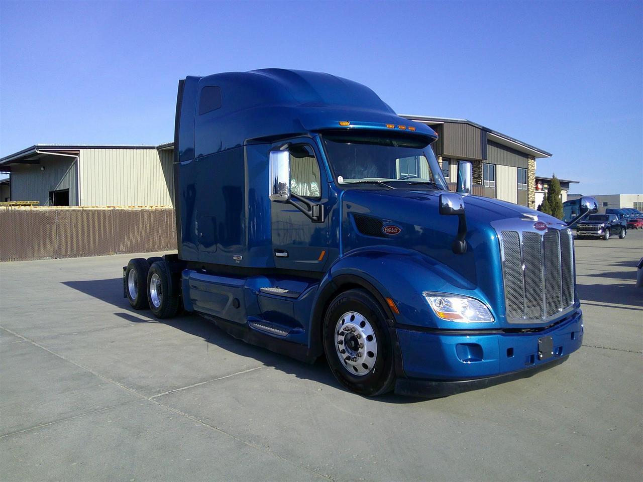 2020 Peterbilt 579 Sleeper