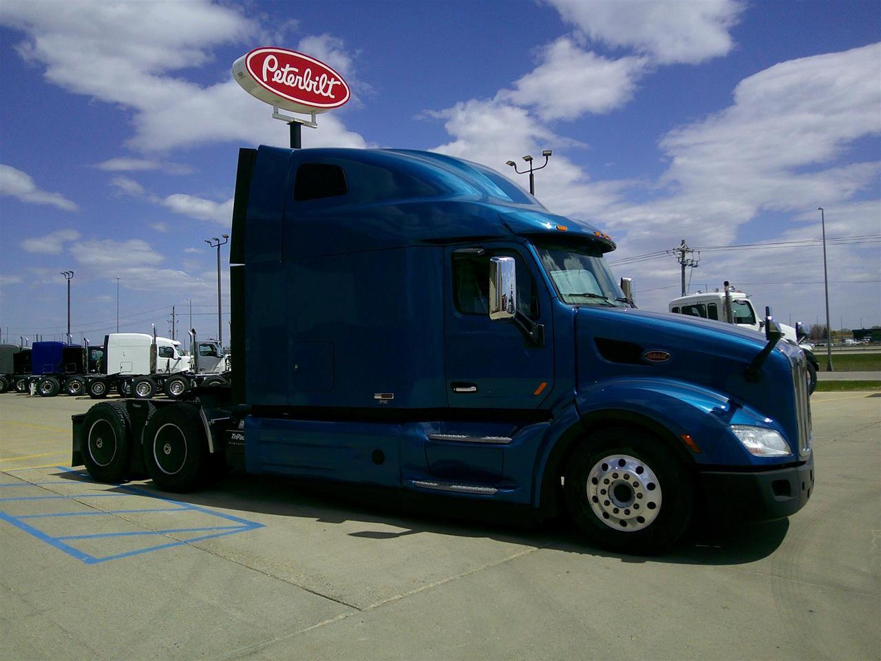 2020 Peterbilt 579 Sleeper