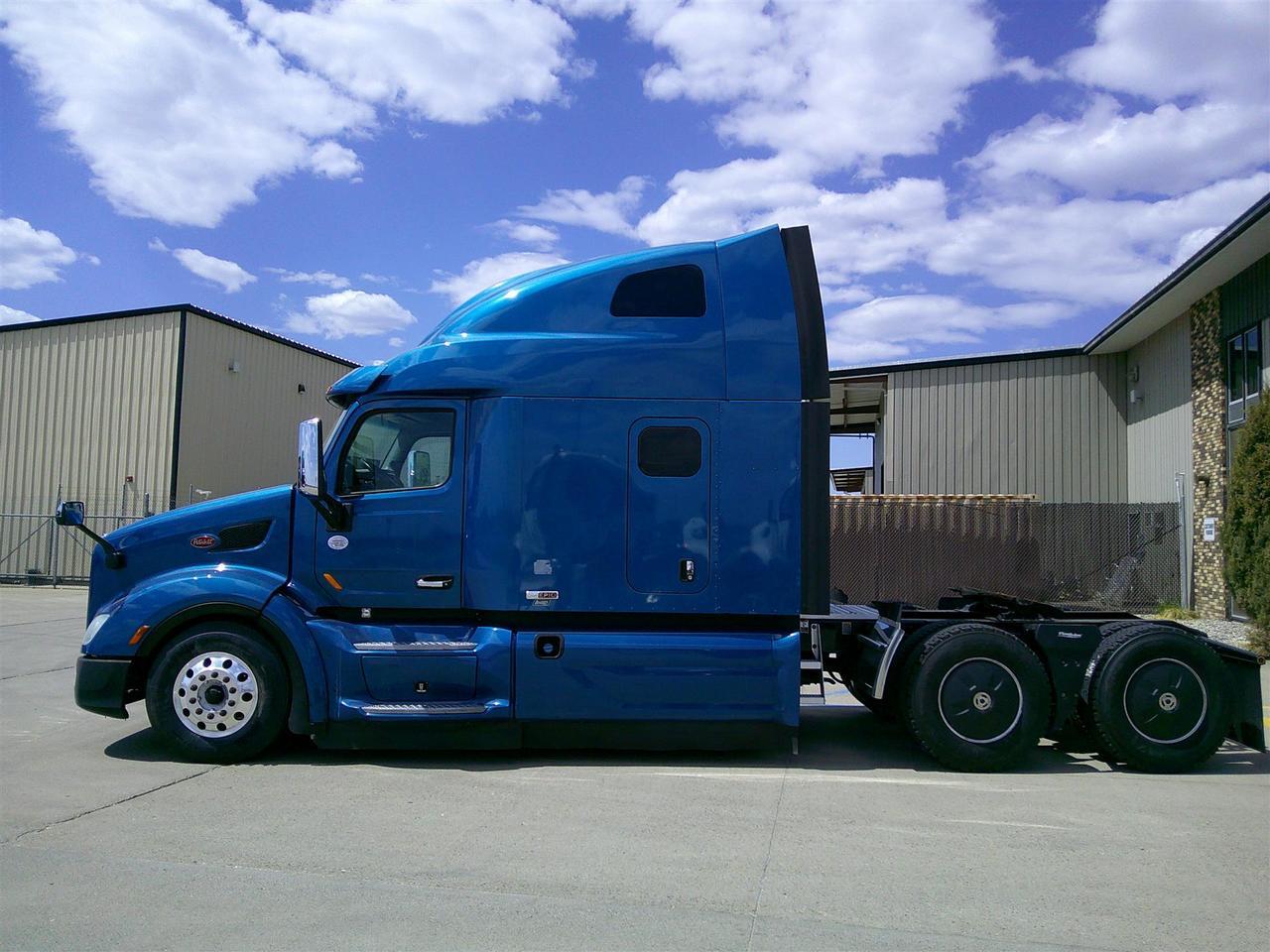 2020 Peterbilt 579 Ultraloft Eau Claire WI