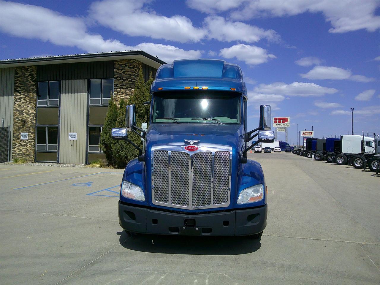 2020 Peterbilt 579 Sleeper