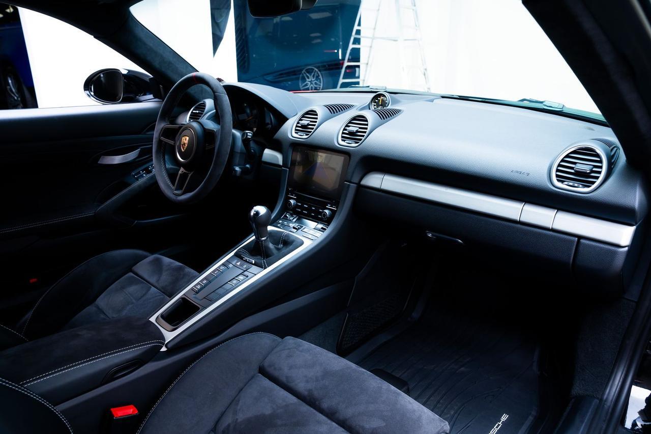 2020 Porsche 718 Cayman GT4 6-Speed Manual Adaptive Sports Seat (18-Way) Portland OR