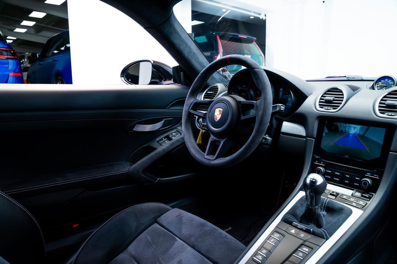 2020 Porsche 718 Cayman GT4 6-Speed Manual Adaptive Sports Seat (18-Way) Portland OR