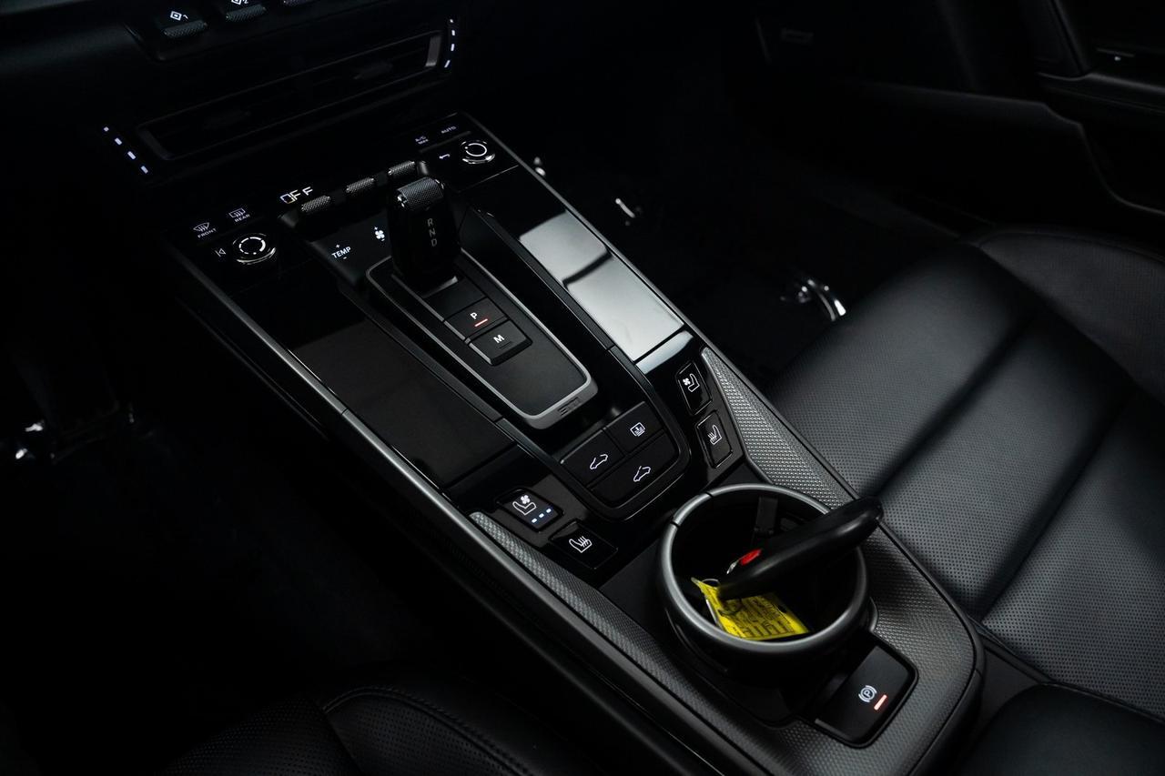 2020 Porsche 911 Carrera 4S Akrapovic Exhaust Premium Package Sport Chrono PAS Portland OR