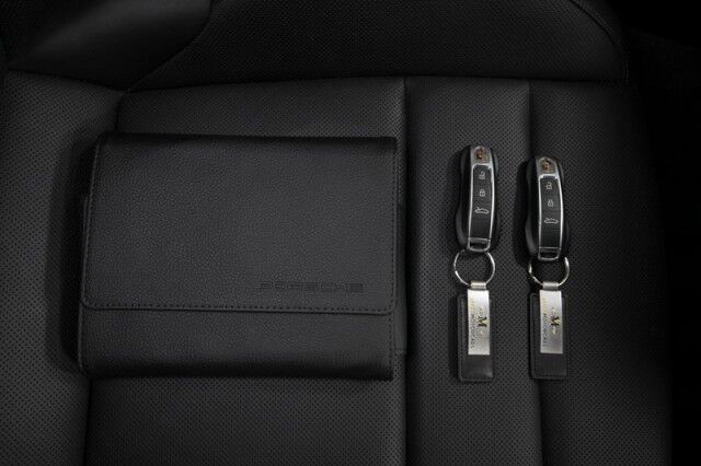 2020 Porsche 911 Carrera 4S Coupe *ONLY 9900 MILES* *$34,170 IN FACTORY OPTIONS* San Diego CA