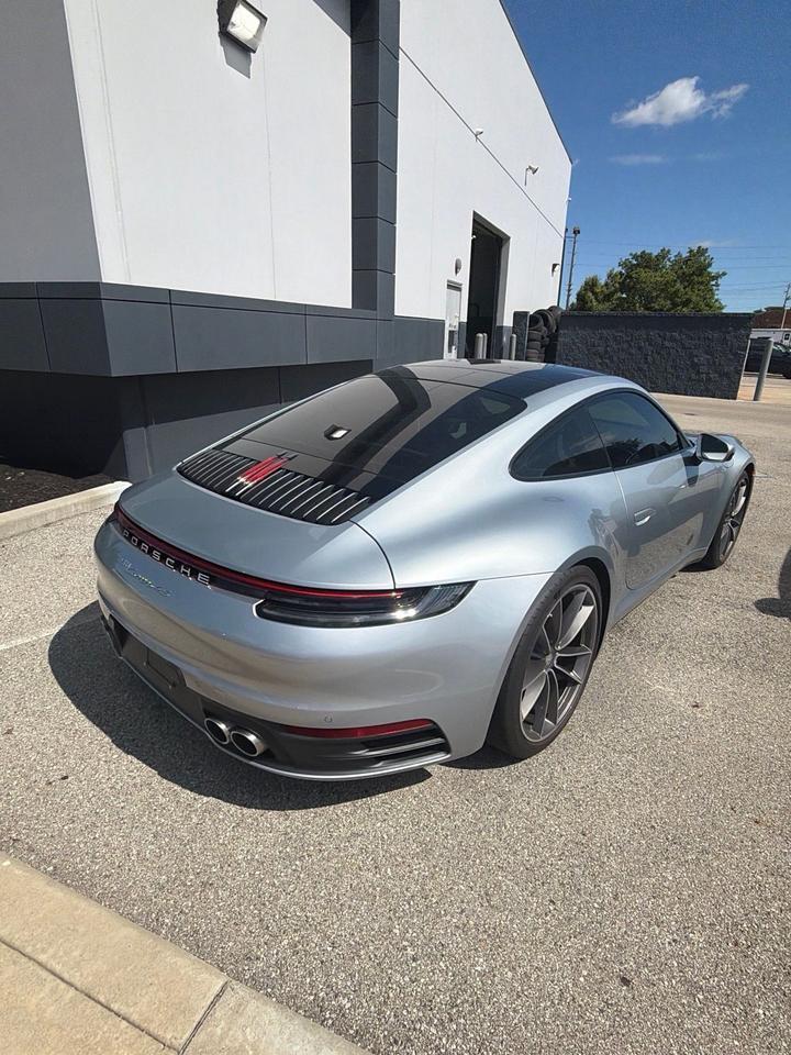2020 Porsche 911 Carrera 4S