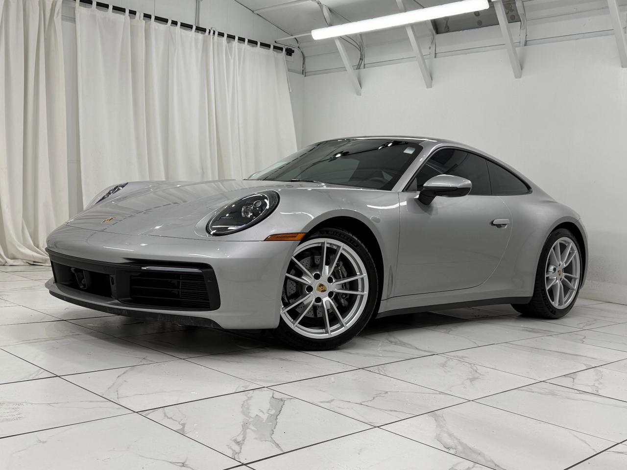 2020 Porsche 911 Carrera