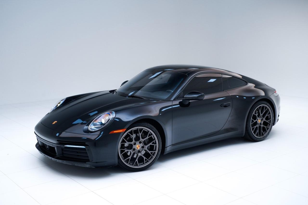 2020 Porsche 911 Carrera