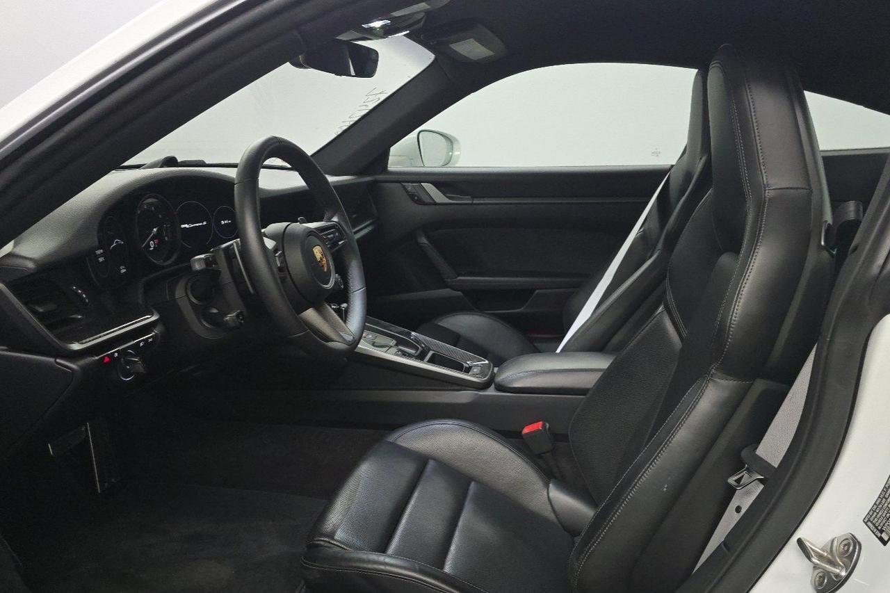 2020 Porsche 911 Carrera S Carbon Ceramic Brakes Sport Exhaust Portland OR