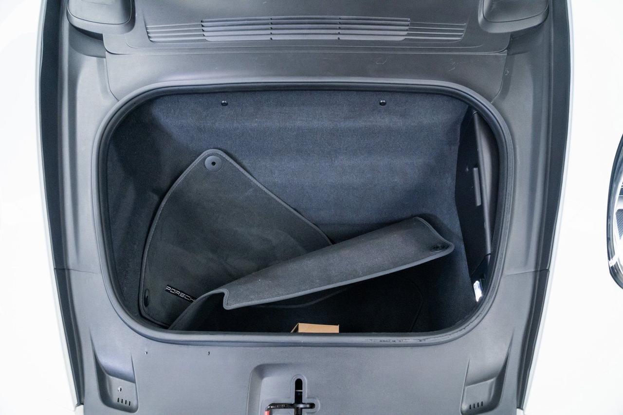 2020 Porsche 911 Carrera S Carbon Ceramic Brakes Sport Exhaust Portland OR