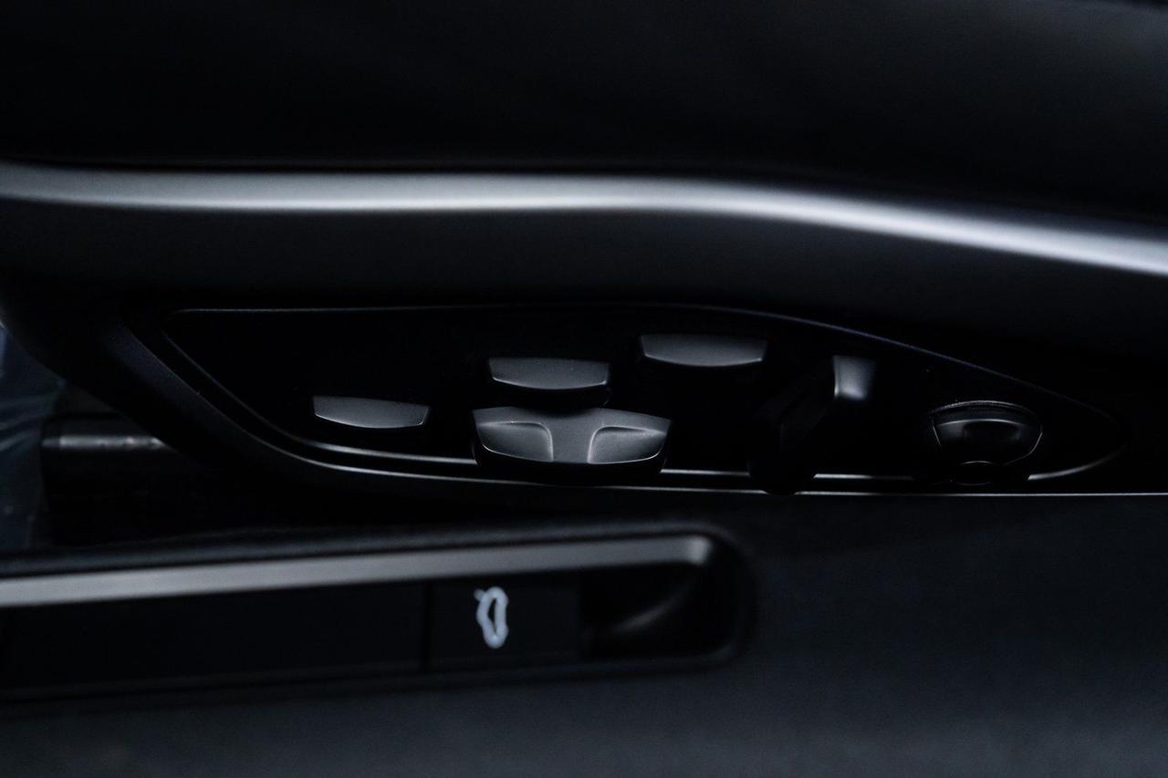 2020 Porsche 911 Carrera S Carbon Ceramic Brakes Sport Exhaust Portland OR