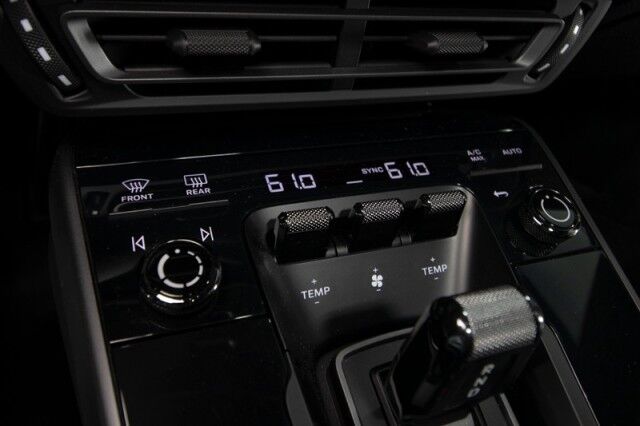 2020 Porsche 911 Carrera S Coupe *CHALK* *6300 MILES* *SPORTS PKG* *SPORTS CHRONO PKG* *BOSE* *RS SPYDER WHEELS* San Diego CA