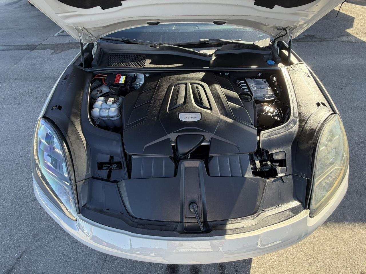 2020 Porsche Cayenne Hollywood FL