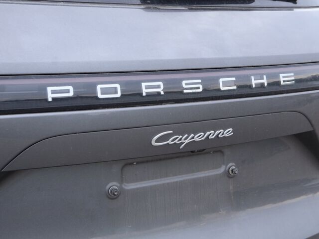 2020 Porsche Cayenne  Oshkosh WI