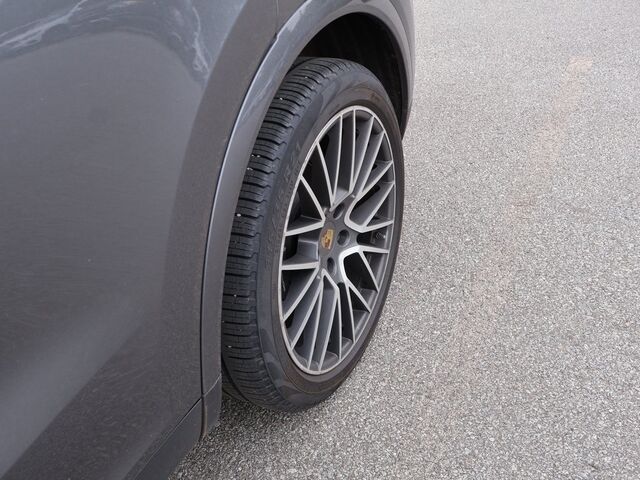 2020 Porsche Cayenne  Oshkosh WI
