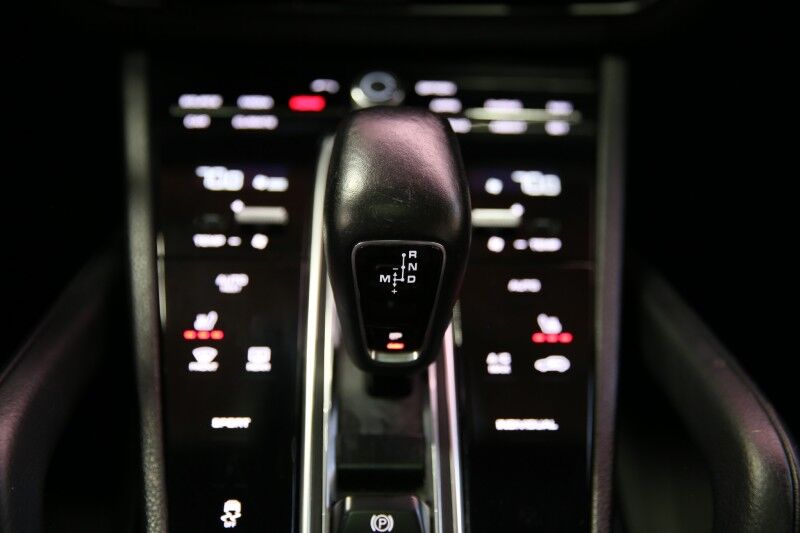 2020 Porsche Cayenne Plainview NY