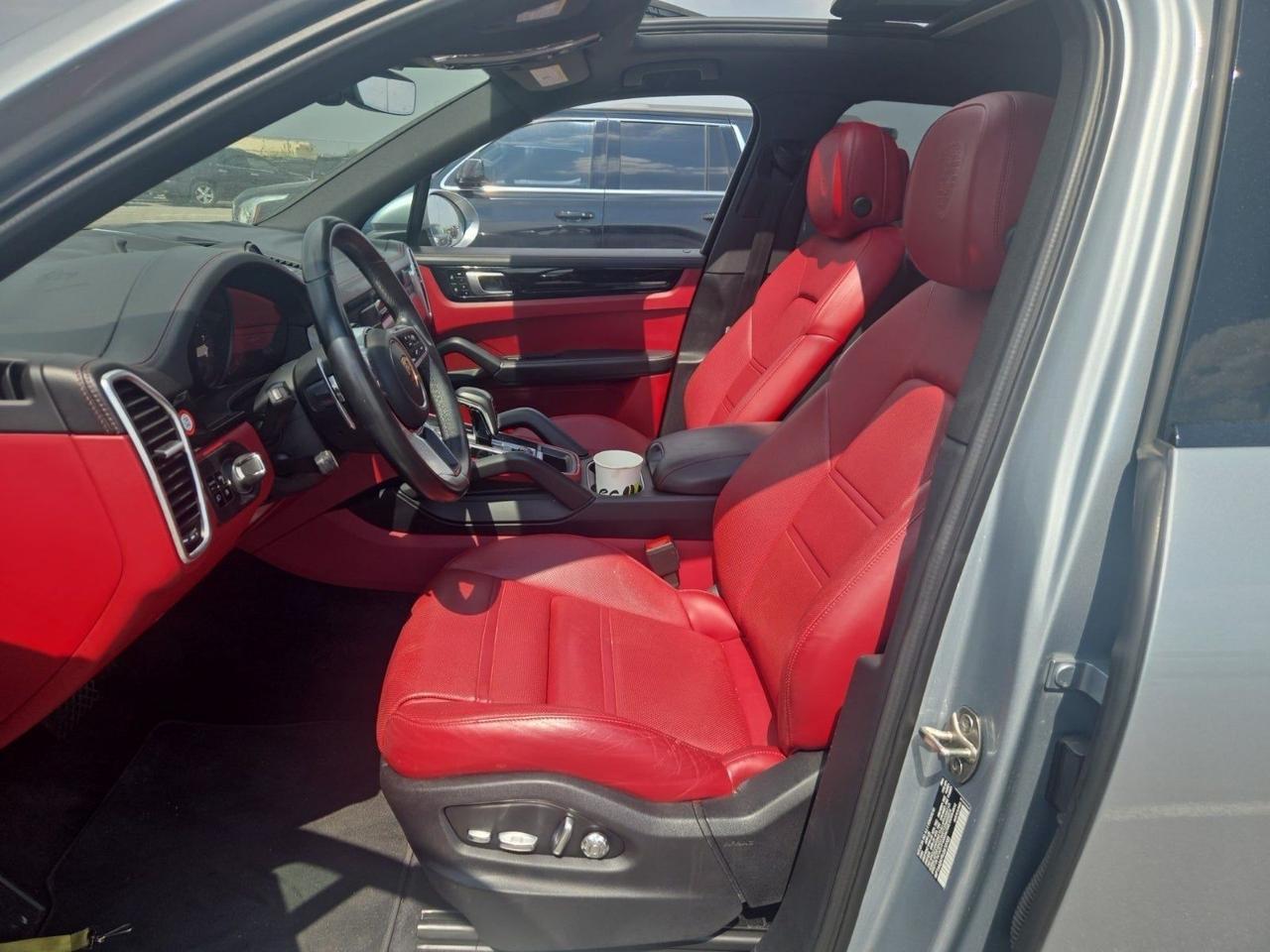 2020 Porsche Cayenne  St. Charles  IL