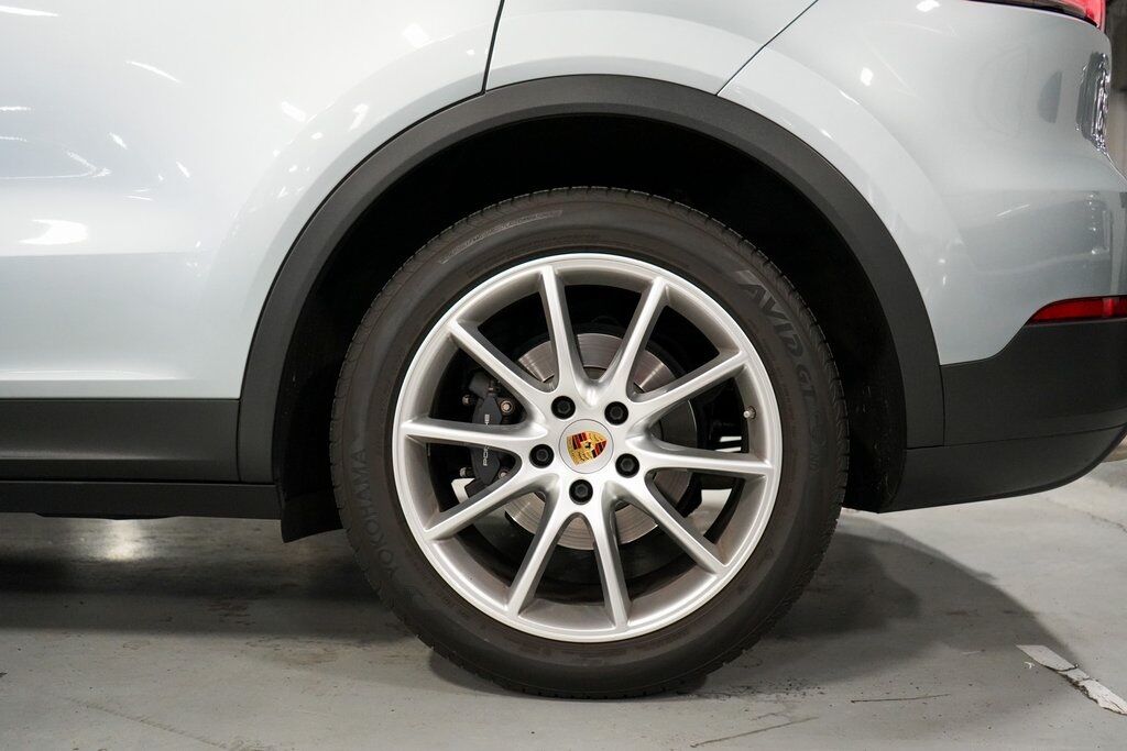 2020 Porsche Cayenne Base photo 33