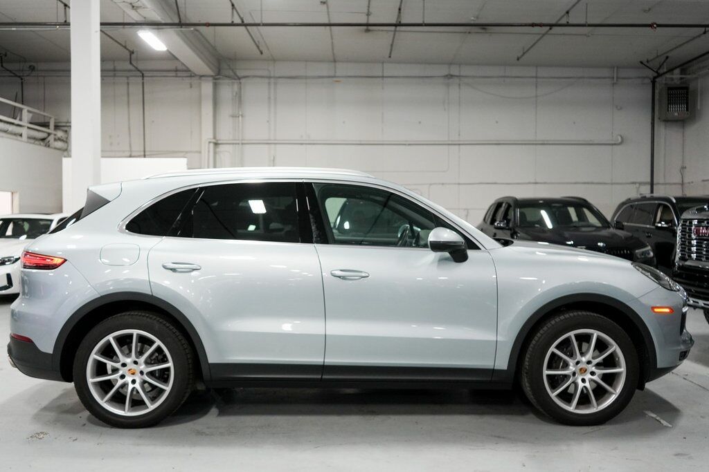 2020 Porsche Cayenne Base photo 7