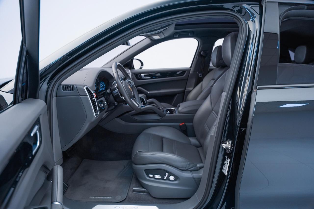 2020 Porsche Cayenne Coupe Pompano Beach FL