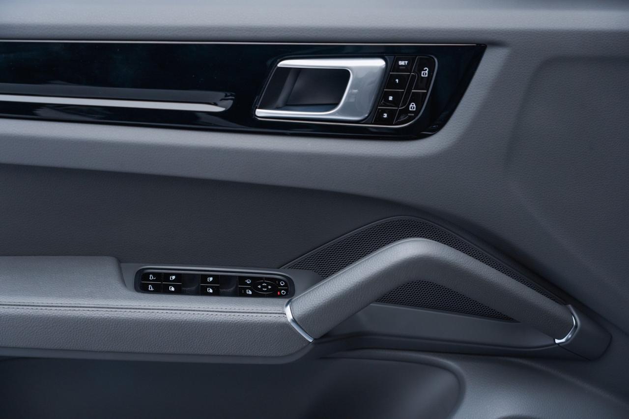 2020 Porsche Cayenne Coupe Pompano Beach FL
