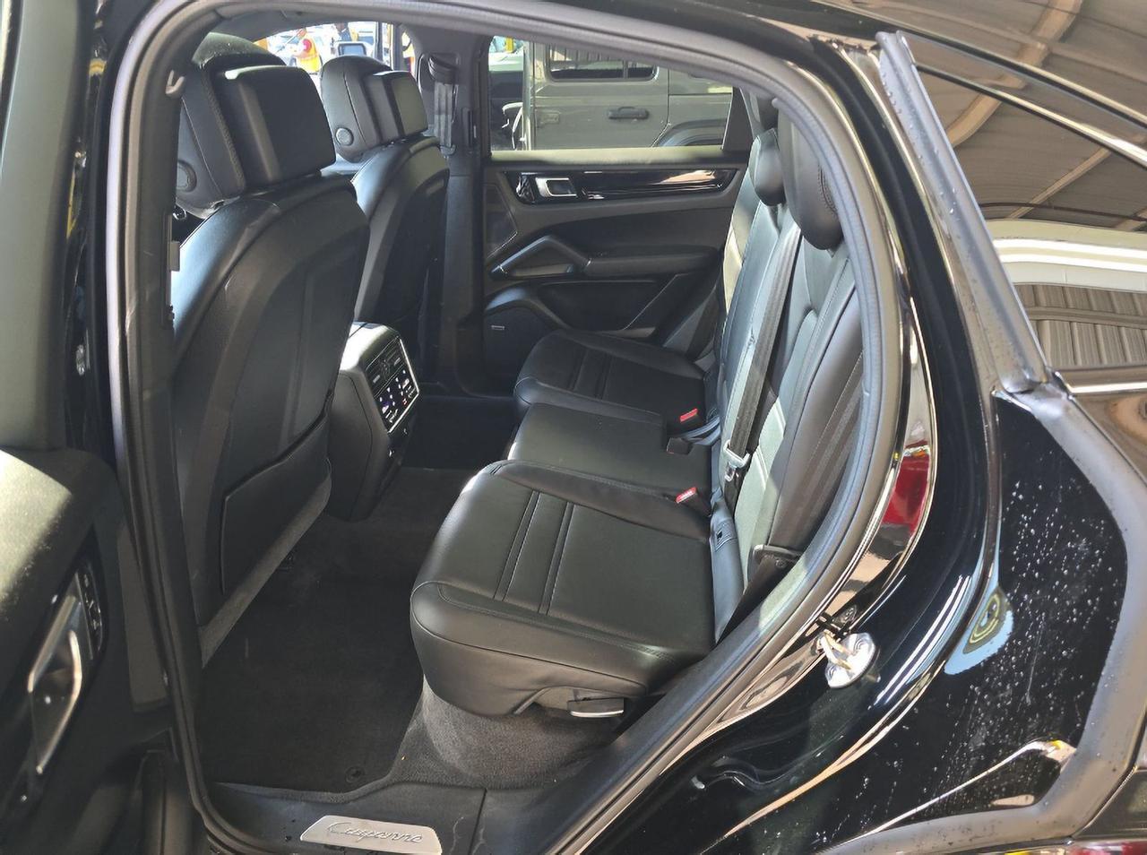 2020 Porsche Cayenne E-Hybrid Coupe Base Gladstone OR