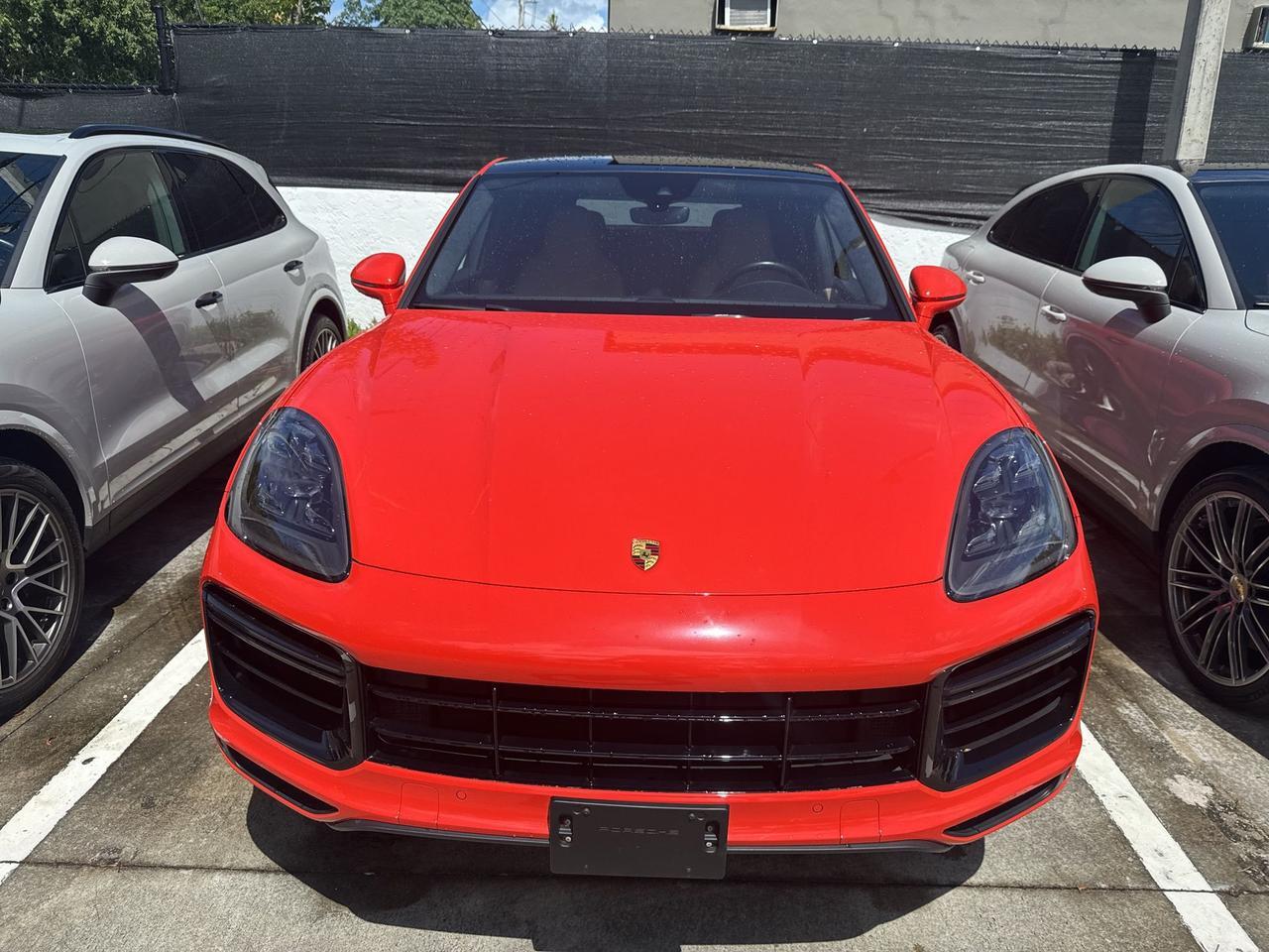 2020 Porsche Cayenne E-Hybrid Coupe Turbo S