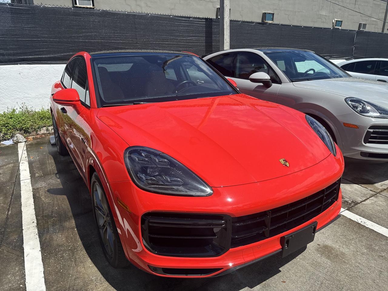 2020 Porsche Cayenne E-Hybrid Coupe Turbo S