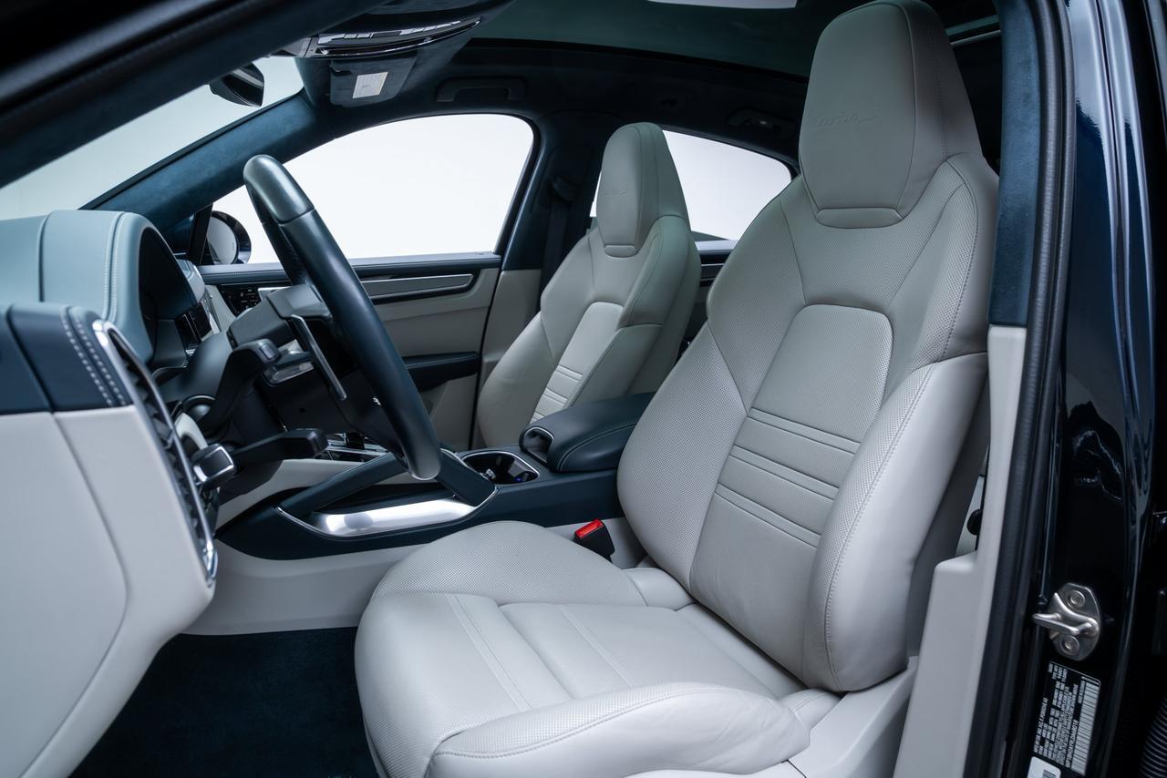 2020 Porsche Cayenne E-Hybrid Coupe Turbo S Premium Package Plus / Rear Axle Steering Portland OR