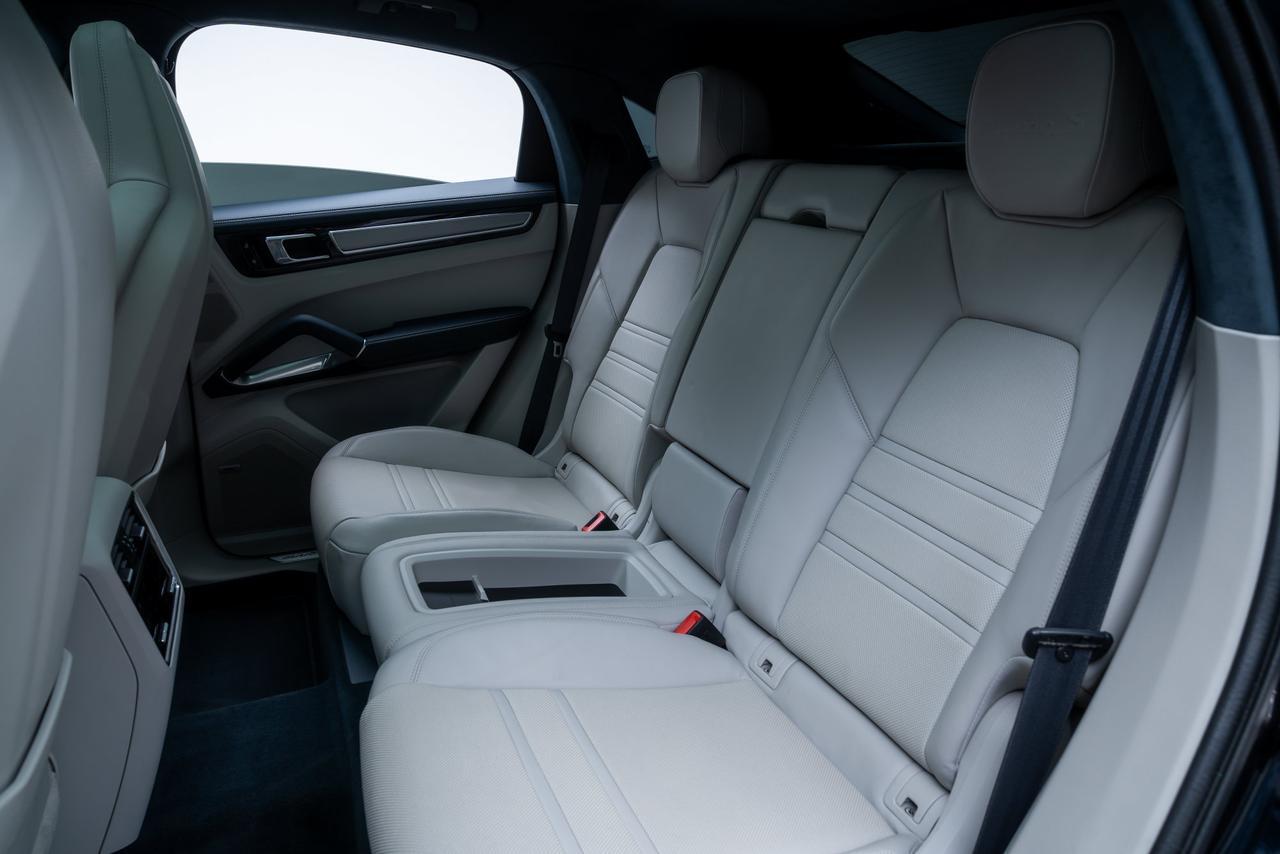 2020 Porsche Cayenne E-Hybrid Coupe Turbo S Premium Package Plus / Rear Axle Steering Portland OR