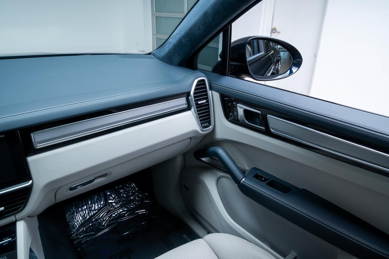 2020 Porsche Cayenne E-Hybrid Coupe Turbo S Premium Package Plus / Rear Axle Steering Portland OR