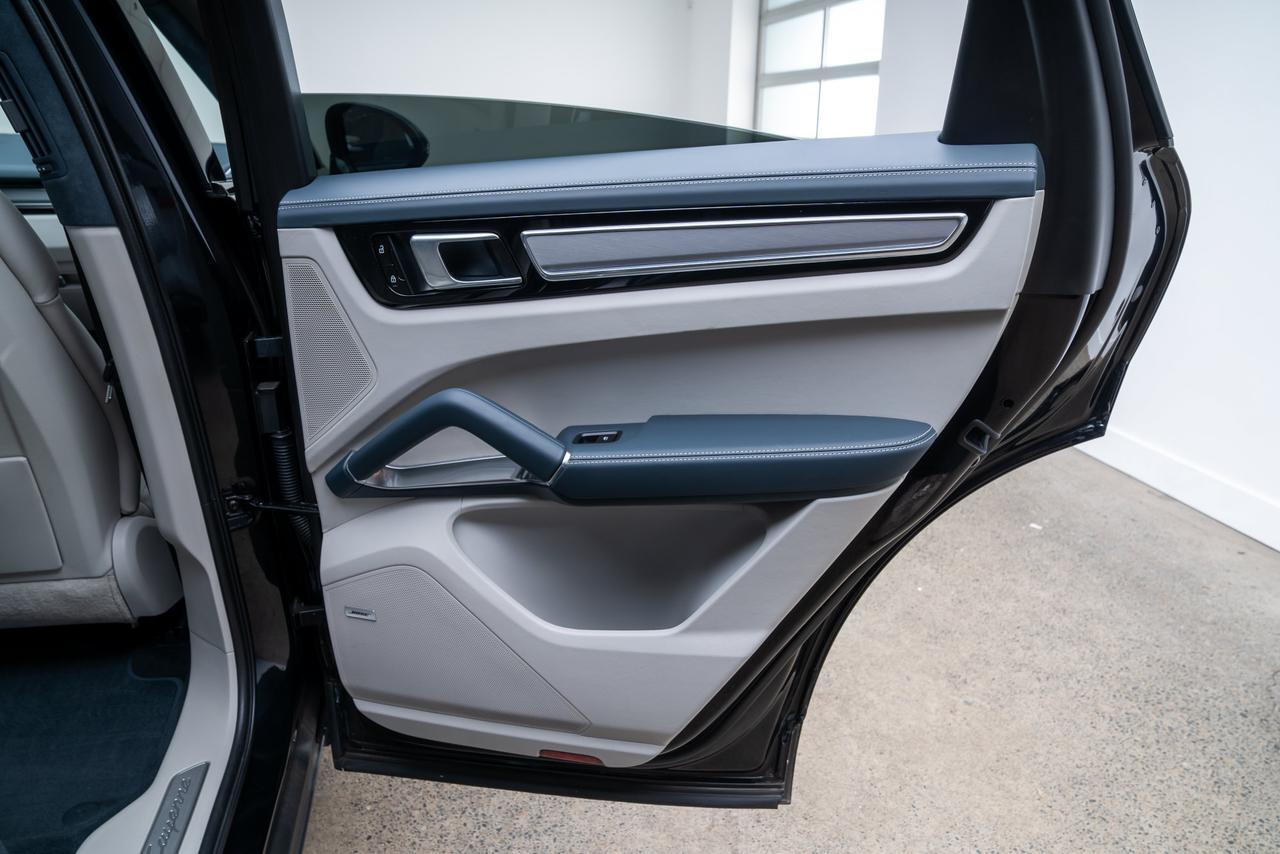 2020 Porsche Cayenne E-Hybrid Coupe Turbo S Premium Package Plus / Rear Axle Steering Portland OR